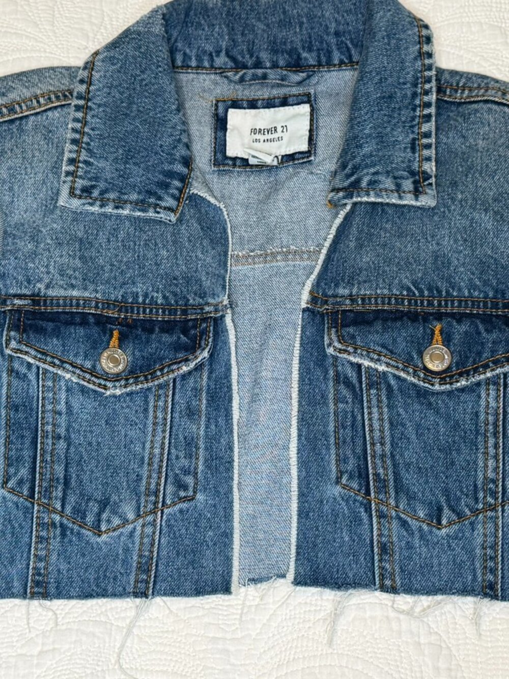 Forever 21 Cropped Medium Wash Denim Vest with Silver Glitter Back ✨🦕